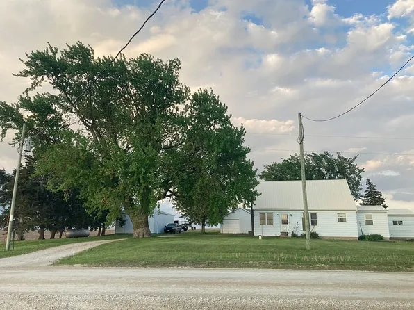 2848 Scott Blvd, Winthrop, IA 50682