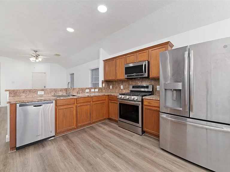 7042 Durango Creek Ln — Photo 13