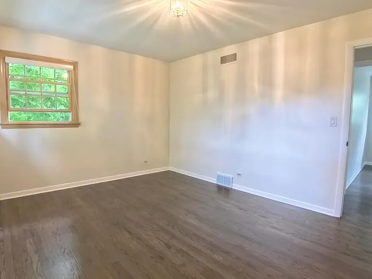 827 N Douglas Ave — Photo 10