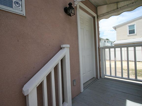 2nd image of 623 2nd St S #103