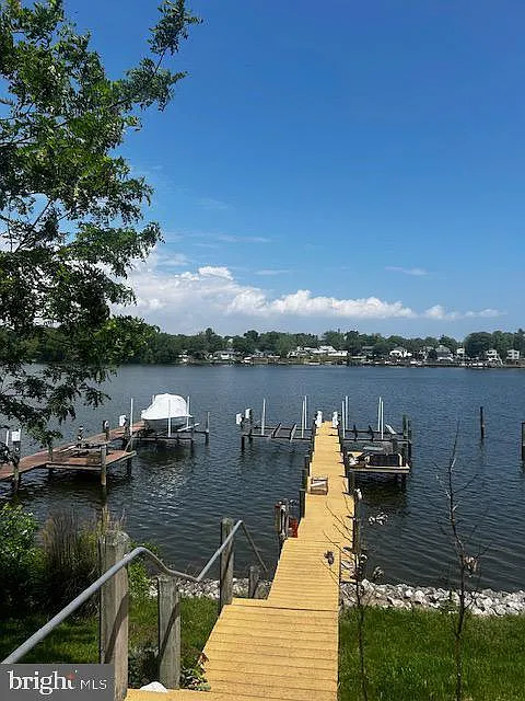 1 bed, 3960 sqft, $1,975 — Photo 2