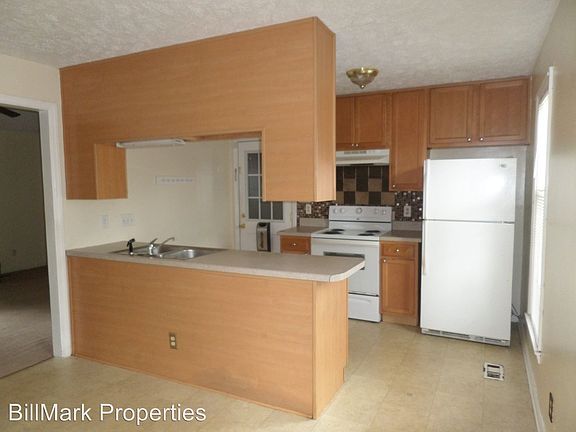 2nd image of 6390 Hawfield Dr