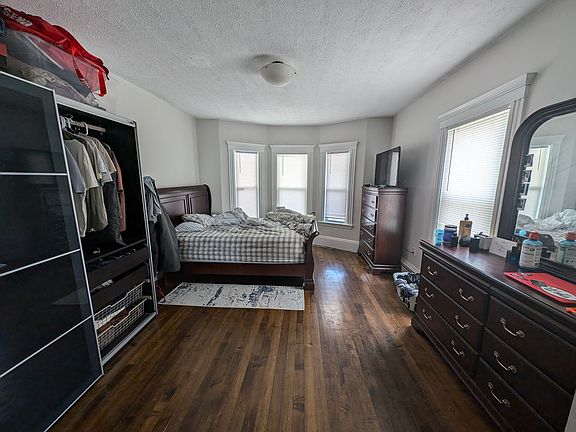 4th image of 41 Fairview Ter #1