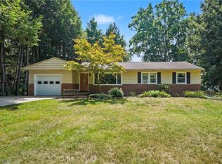 38600 Berkshire Hills Dr, Willoughby Hills, OH 44094