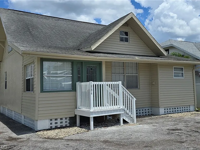 401 S Franklin St — Photo 20