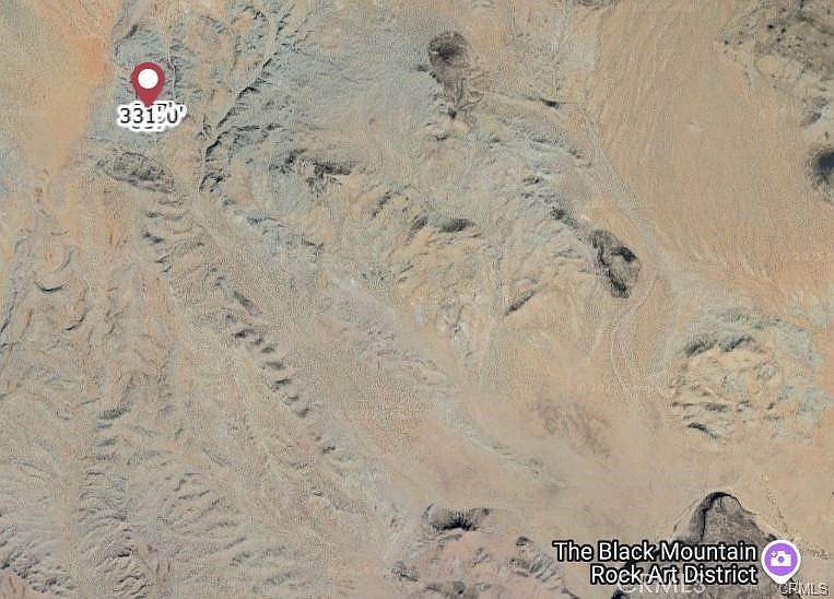 2nd image of 410 Black Canyon Rd