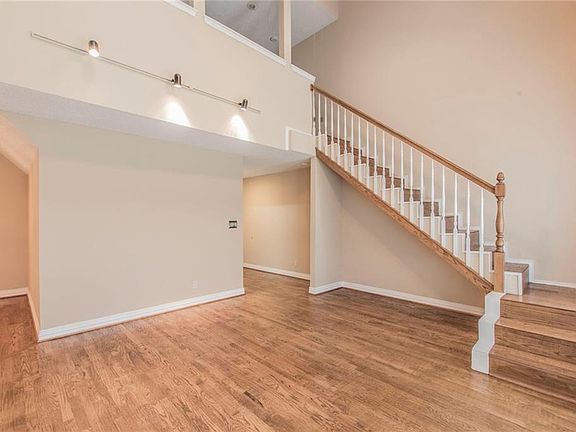 5th image of 5541 Canada Ct