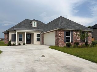 305 Sweet Harvest Rd, Youngsville, LA 70592