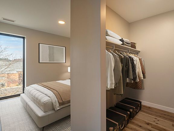 5th image of 900 Leonard St NW #226