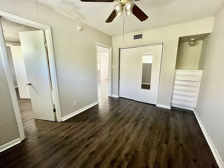3304 Red River St — Photo 60