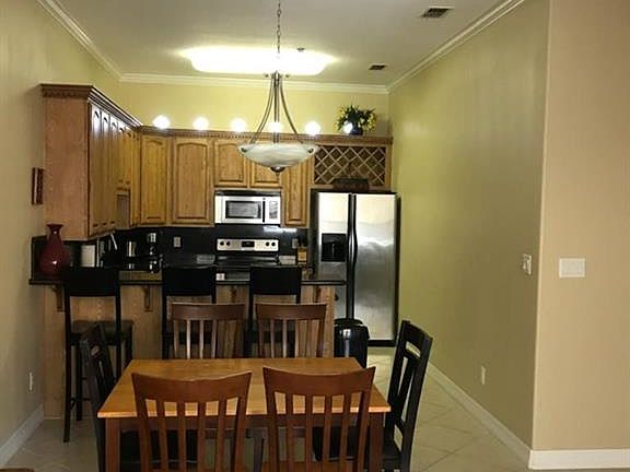 5th image of 111 E Campeche St #7