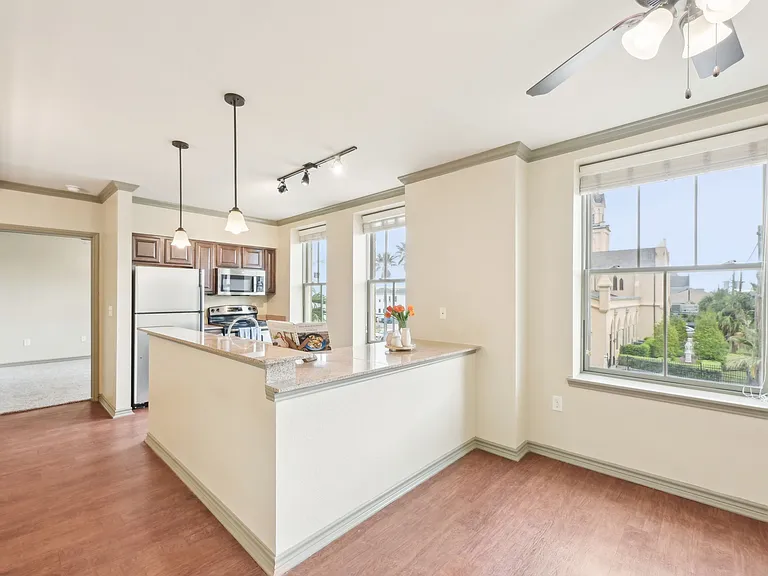 2101 Church Street — Photo 118