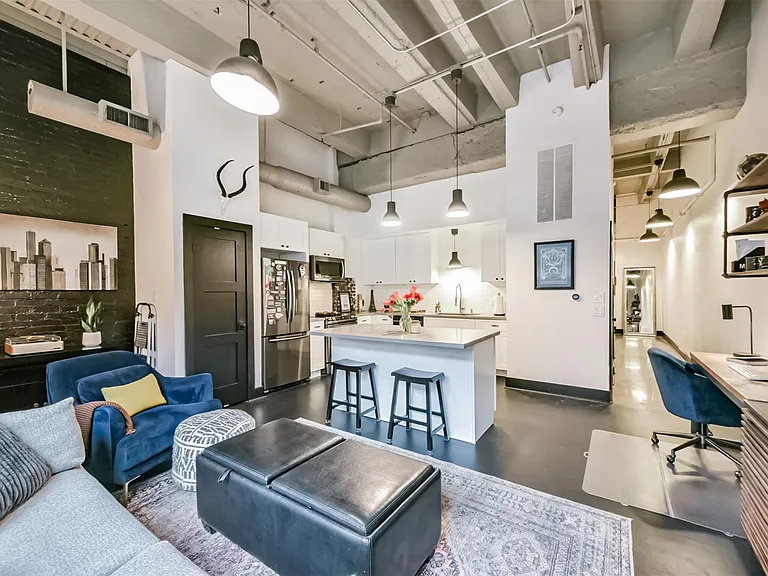 705 Main St #321 — Photo 30