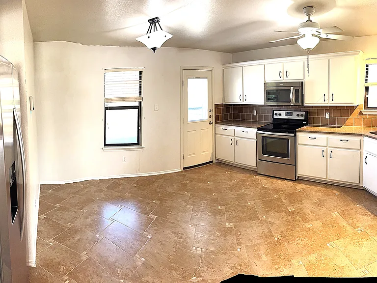 1102 Katelyn Cir — Photo 10