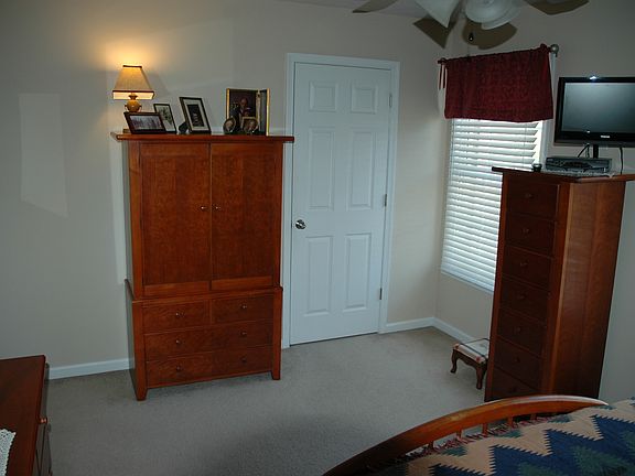 3rd image of 649 Wyndhurst Dr