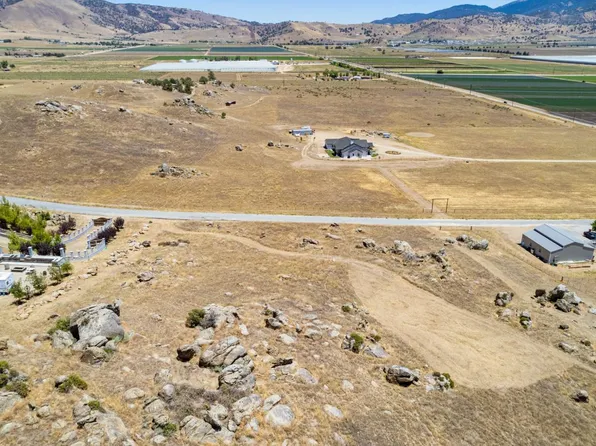 0 Castle Gate Dr Lot 8, Tehachapi, CA 93561