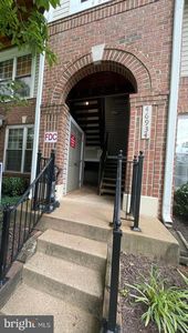 46934 Courtyard Sq UNIT 300, Sterling, VA, 20164