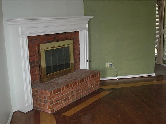 3rd image of 1234 Holly Hill Dr