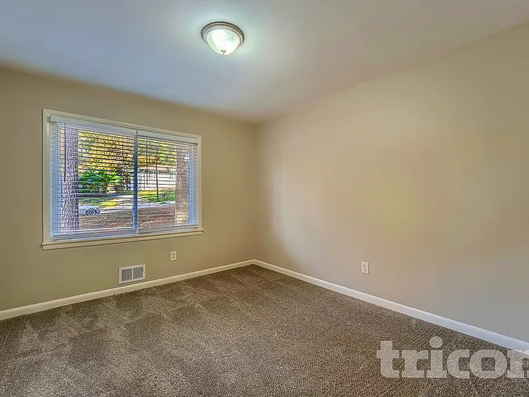 2381 Melody Ln NW — Photo 11