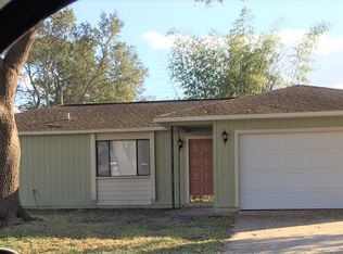762 Bremerhaven St NW, Palm Bay, FL 32907