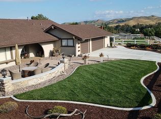 15281 Hawthorn Ave, Chino Hills, CA 91709