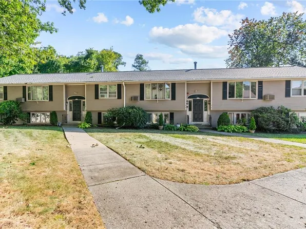 25 Harris Driftway St APT 6, Cranston, RI 02920