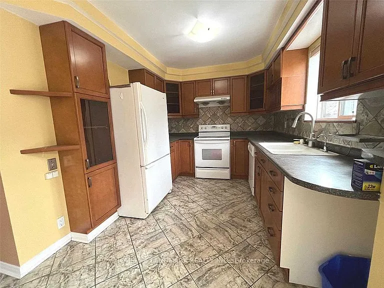 26 Joanna Cres — Photo 10