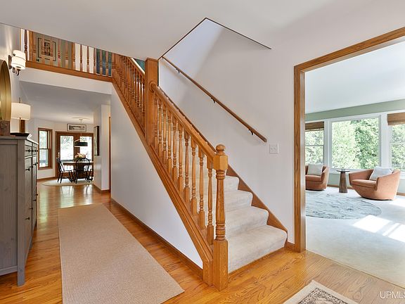 4th image of 840 Orianna Dr