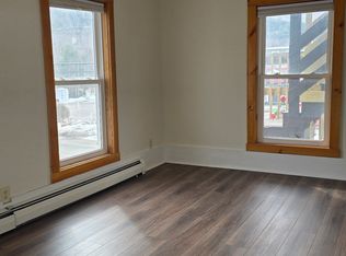 25 Glen Rd APT 2, Gorham, NH 03581