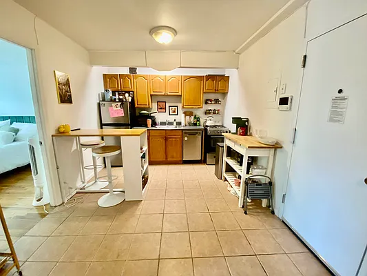 Rented by Douglas Elliman | media 13