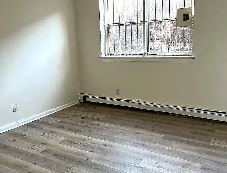 390 Stuyvesant Ave #11 — Photo 3