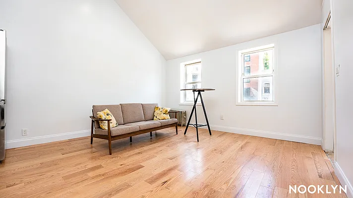 Rented by Nooklyn NYC LLC | media 2