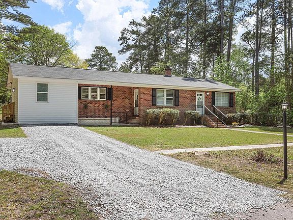2nd image of 1013 Pinelane Rd