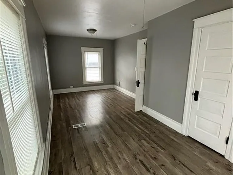 428 S Meadow St — Photo 10