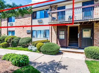 132 Cricket Ln, Woodbridge, NJ 07095