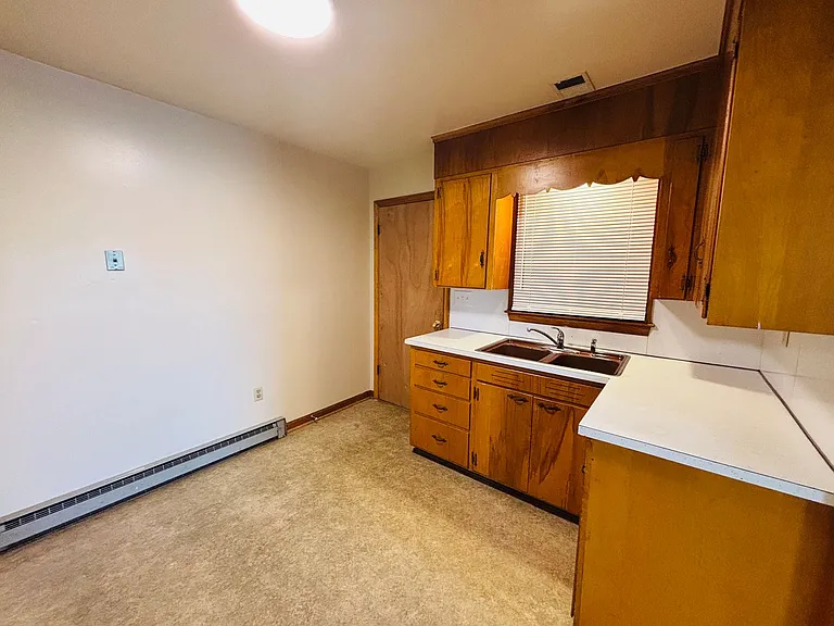 575 Quesenberry St #2 — Photo 6
