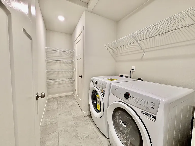 8912 SW Chokecherry Ln — Photo 38