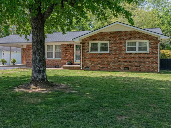 899 Fairview St, Benton, KY 42025