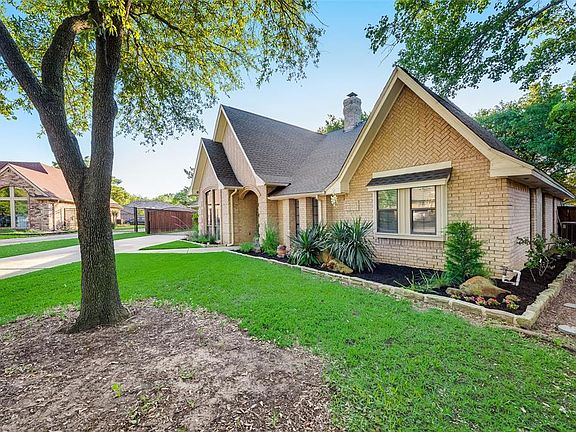 3rd image of 545 Indian Creek Dr