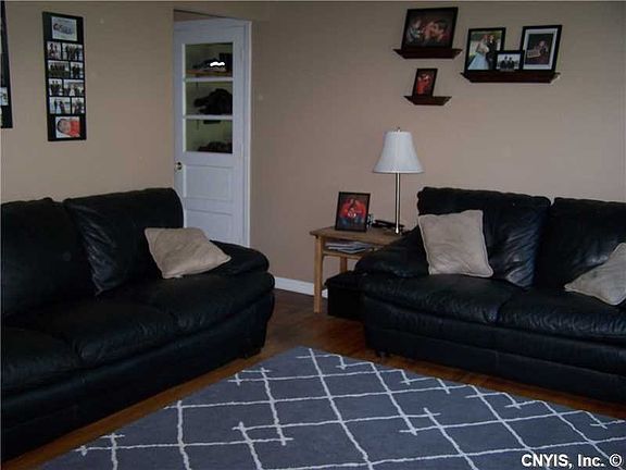 2nd image of 206 Eureka Dr