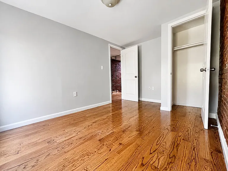 821 Greene Ave #4 — Photo 4
