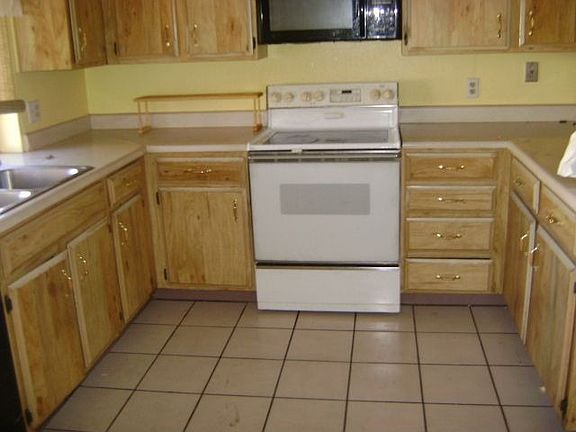2nd image of 8122 W Heatherbrae Dr