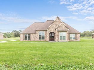12513 Aube Dr, Abbeville, LA 70510