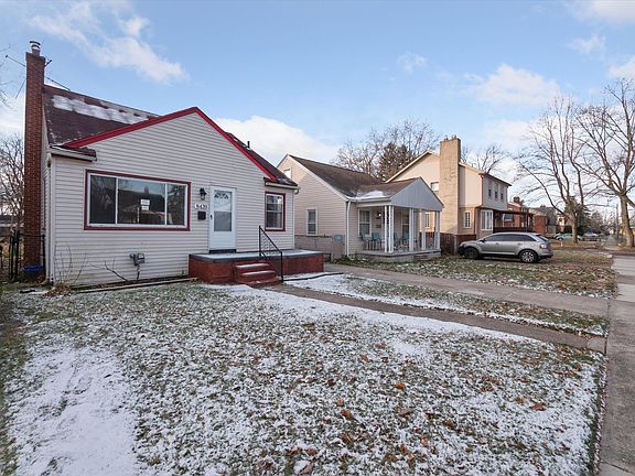 3rd image of 8420 Fisher Ave