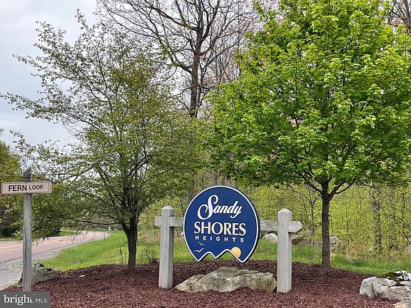 2nd image of 48 Fern Loop Dr
