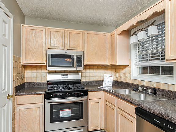 5th image of 109 Brentwood Ct