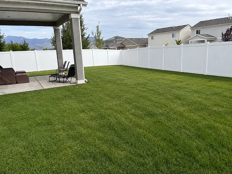 1071 E Becca Rd — Photo 2