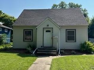 713 10th St SW, Willmar, MN 56201