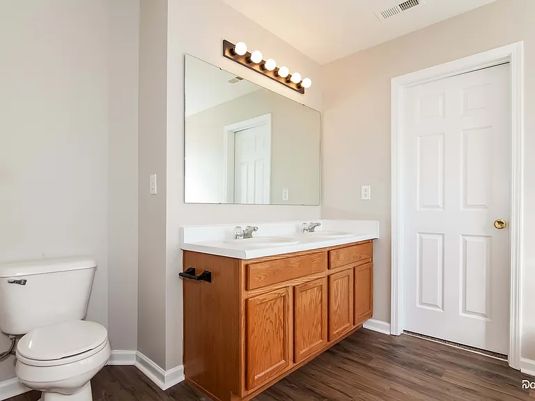 4511 Pickney Ct — Photo 10