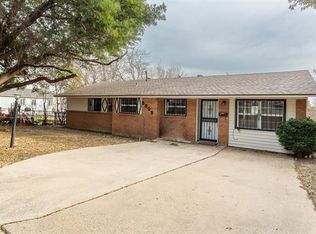 5805 Levelland Dr, Fort Worth, TX 76107
